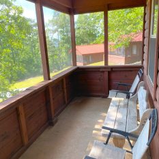 Honeymooner Cabin